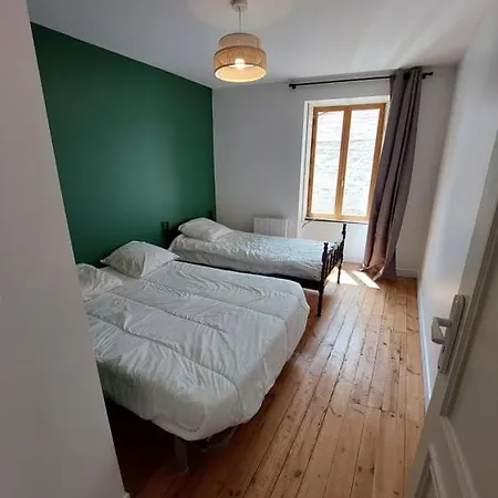 Maison Plein Centre Marais Poitevin בית נופש *